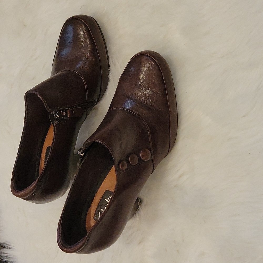 Women's heel boots